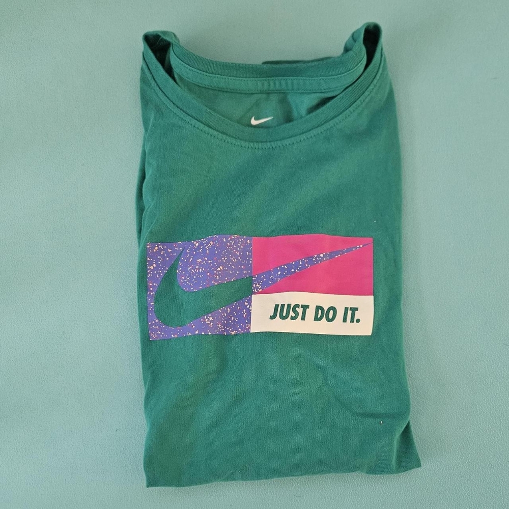Nike Top